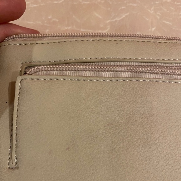 NEW Fiorelli Upright Wallet/Wristlet - Picture 3 of 10